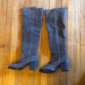 BCBG women’s high boots